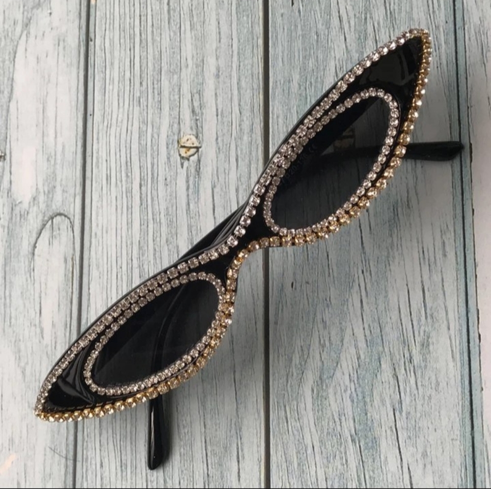 Vintage rhinestone cateyed sunglasses